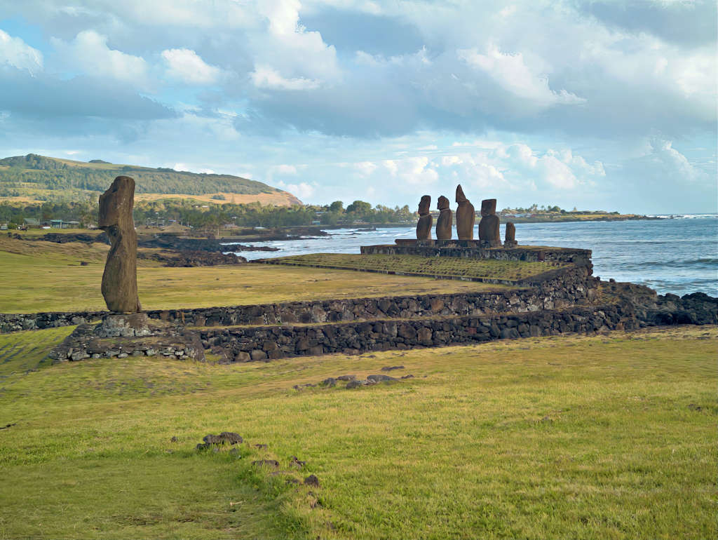 Ahu Tahai Featured Image